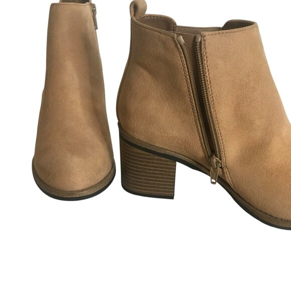 White Mountain Women's Faux Suede  Side Zip Ankle Bootie 7.5 Block Heel Tan - Picture 8 of 11